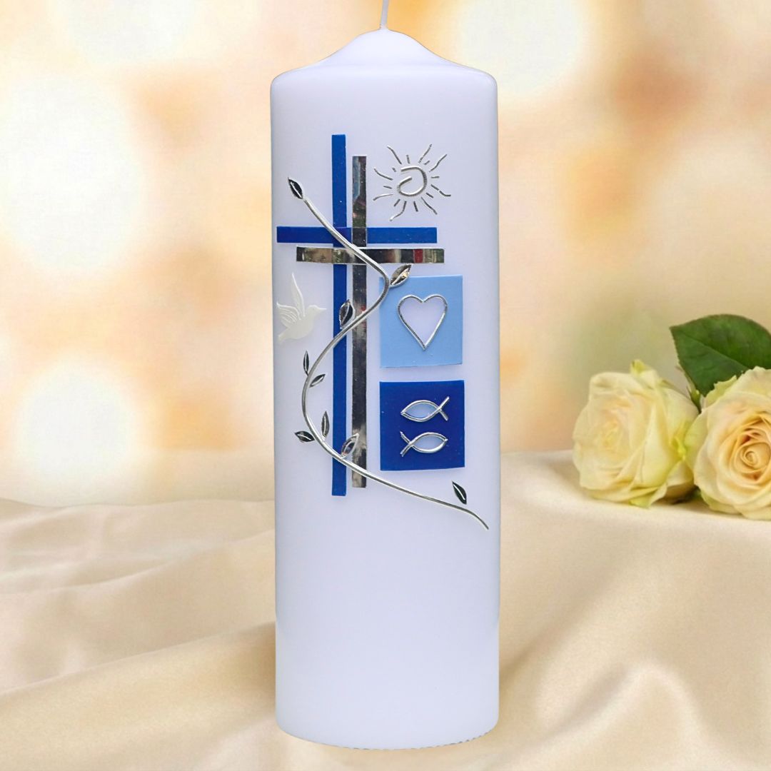 Moderne Taufkerze mit Kreuz, Blumenranke & Sonne blau/silber
