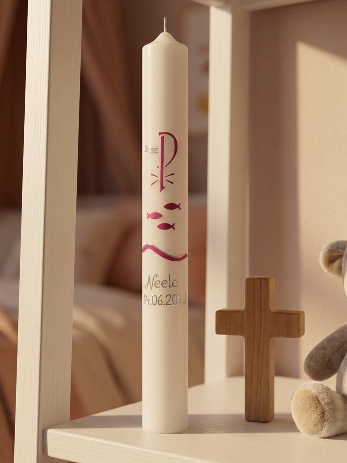 "Taufkerze mit Pax, Fischen & Weihwasser – mit Schriftzug ""Zur Taufe"""