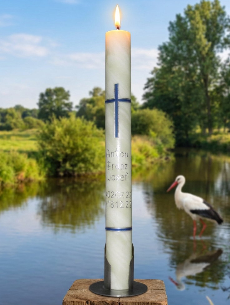Taufkerze Bienenwachs mit blau-silbernem Kreuz
